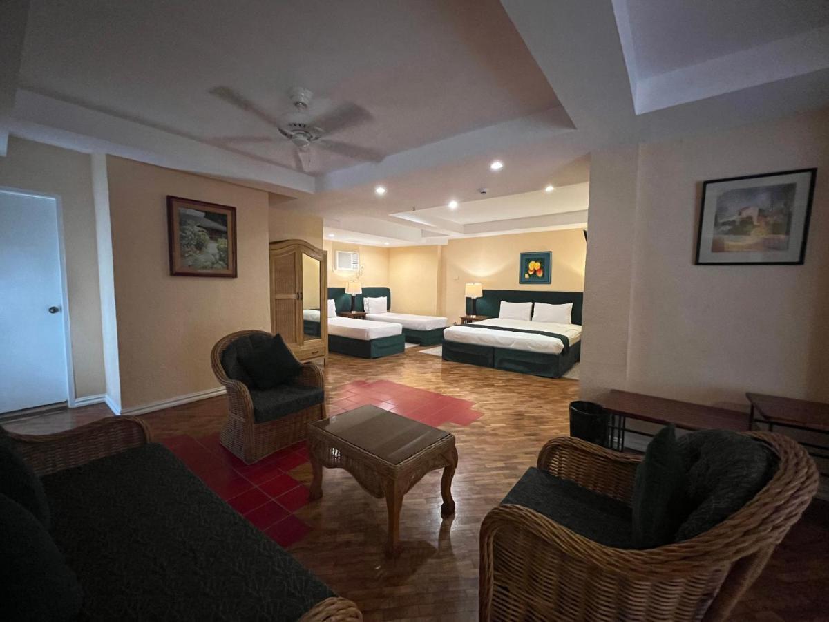 Coco Grande Hotel Dumaguete City Exterior foto